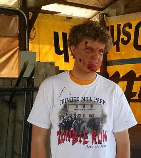 https://www.dundeemill.org/pictures/2014/14 Zombie 3.jpg